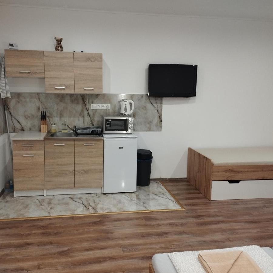 Apartmány 77 Veľký Meder Kültér fotó